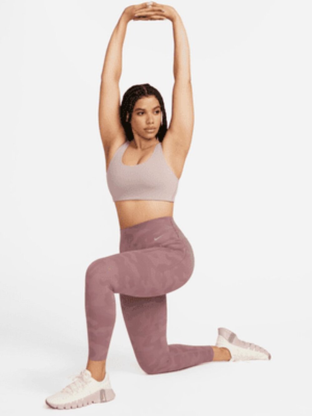 NIKE UNIVERSA High-Waisted 7/8 Camo Leggings with Pockets